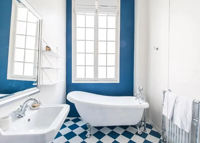 Sourire Boutique Particulier Couette-café 4*