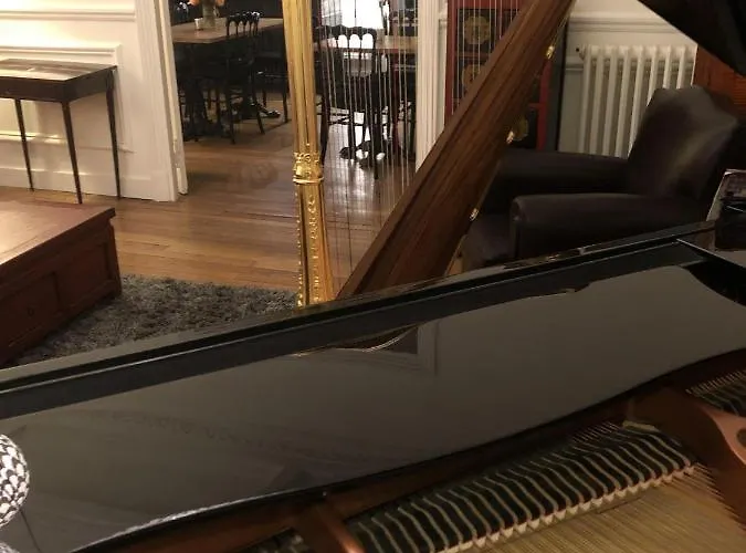 Sourire Boutique Particulier Couette-café Paris