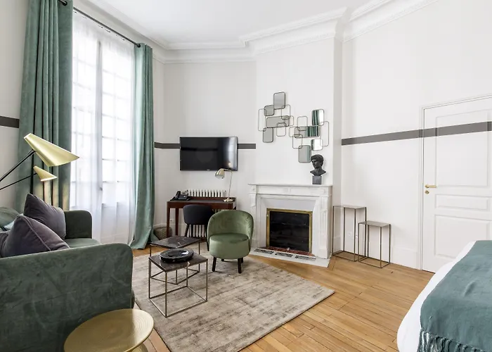 Sourire Boutique Particulier 4* Paris